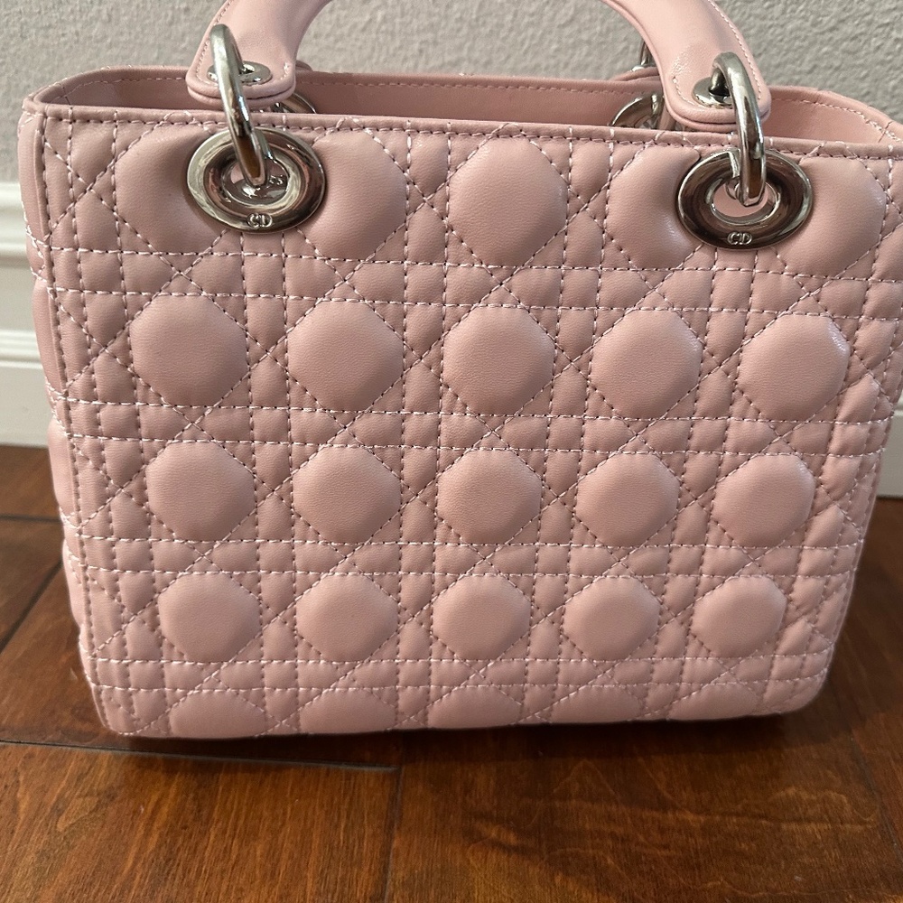 PINK quilted Handles bag! 🌸